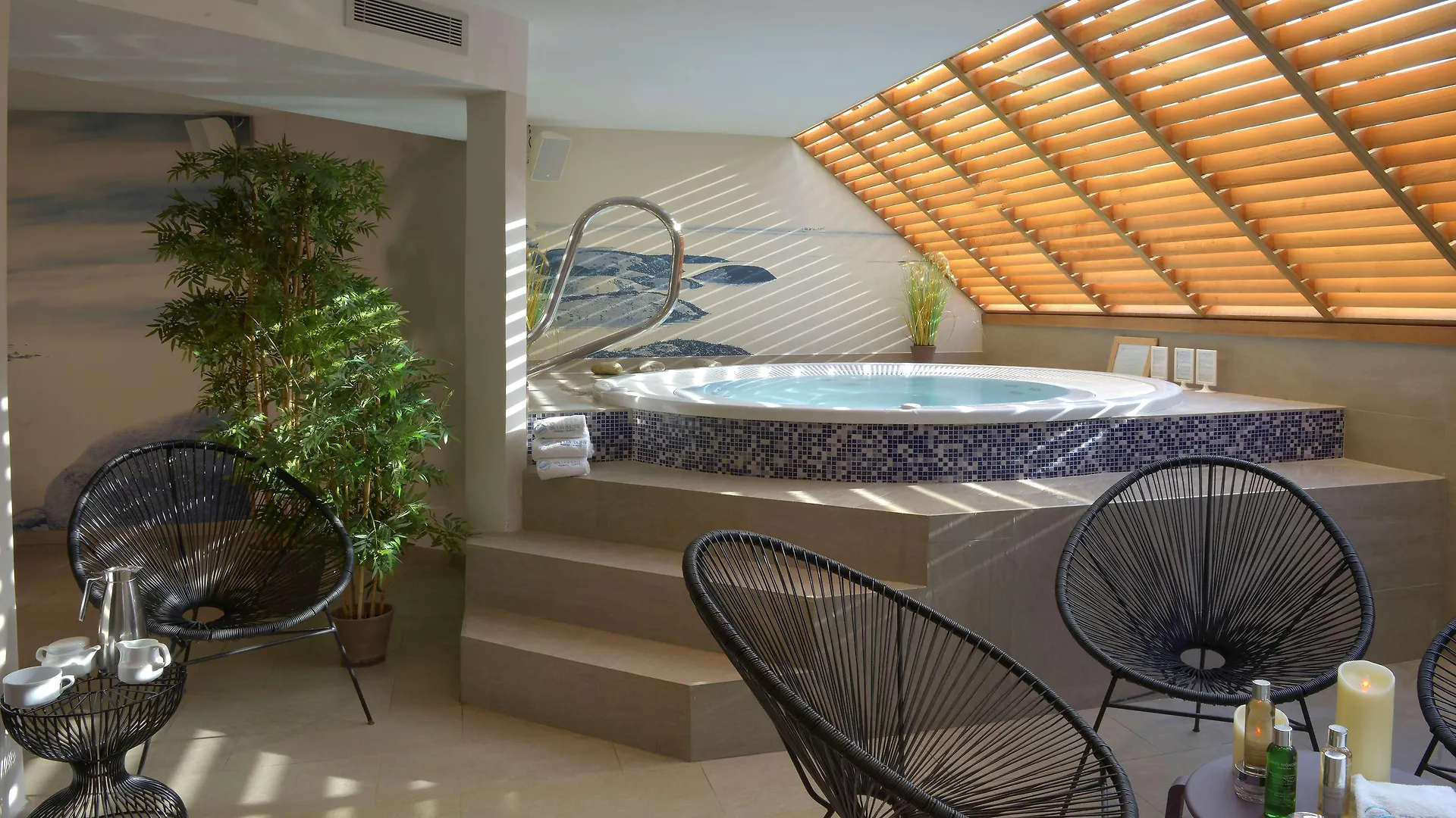 Best Western Les Bains Hotel Et Spa Perros-Guirec France